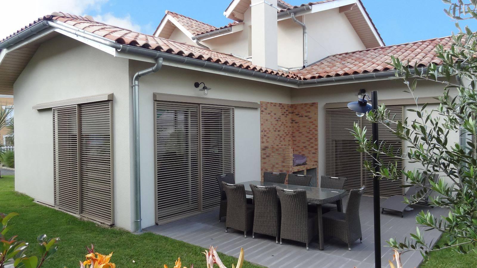 Villa arcachonnaise d'architecte sur le Bassin d’Arcachon.