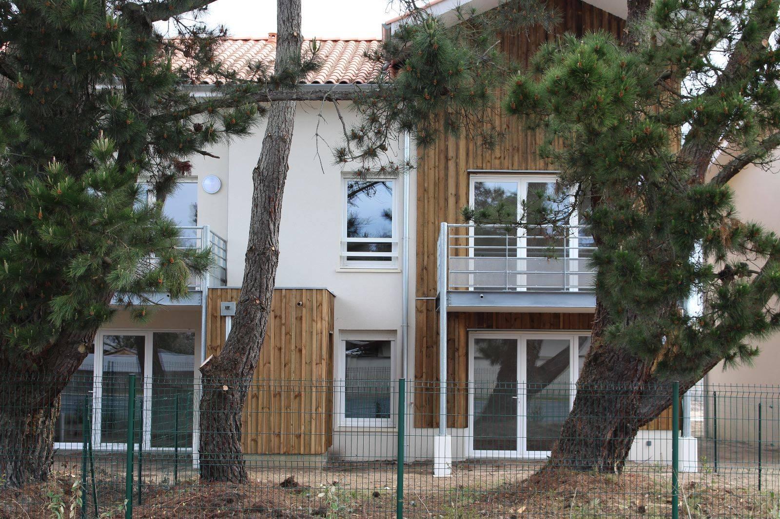 groupement d'habitations labellisées CERQUAL La Teste de Buch, façade sur jardin