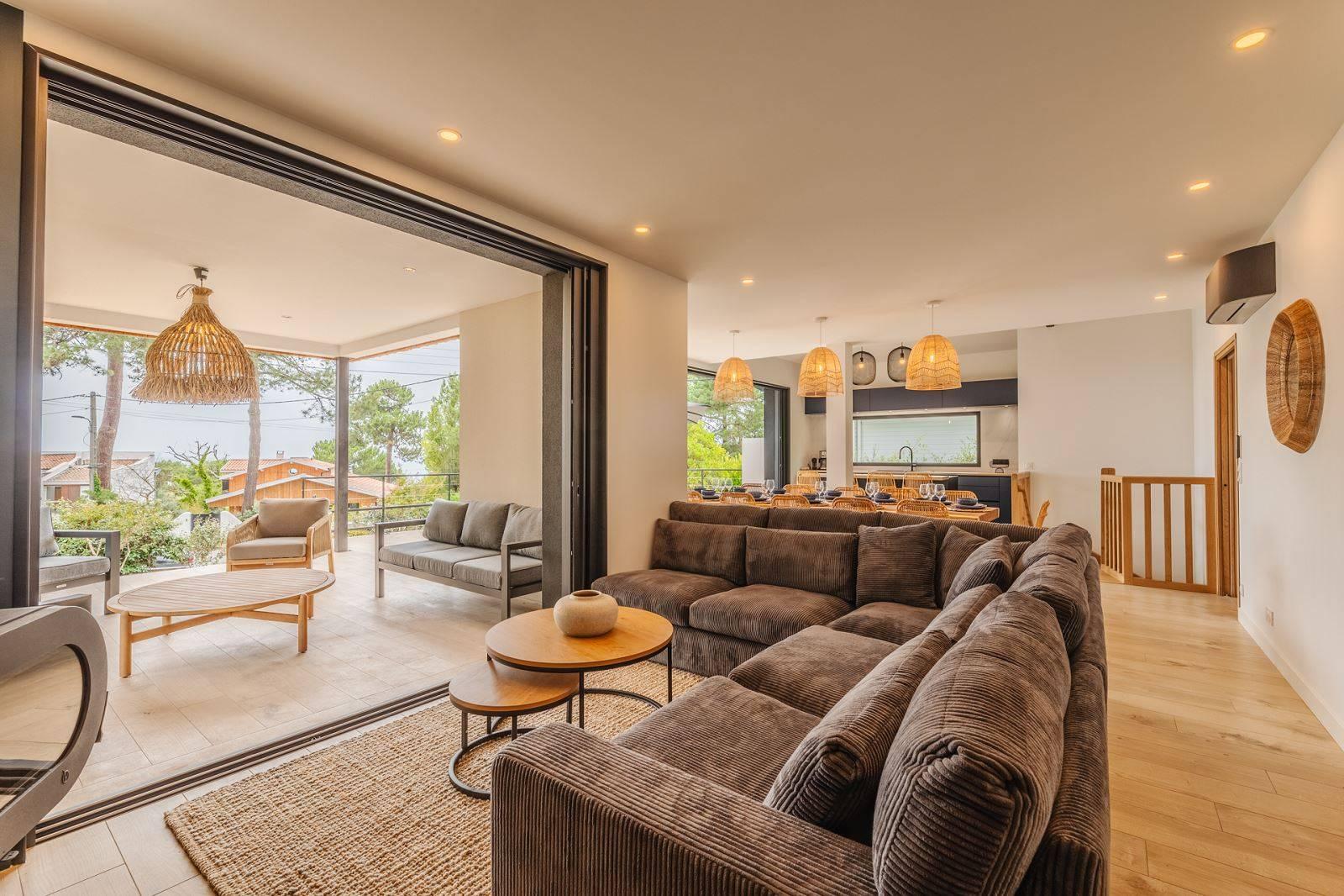 surélévation en ossature bois sur le Bassin d’Arcachon par un architecte et maître d’oeuvre salon