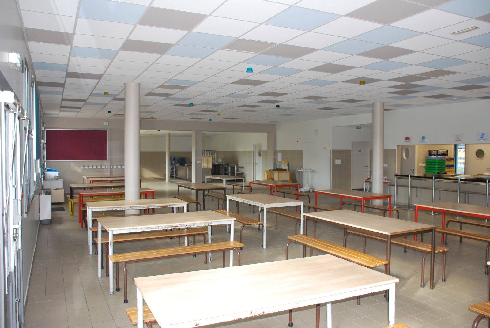 Ecole les écureuils, MIOS La Teste De Buch Bassin d’Arcachon, salle de restauration enfants